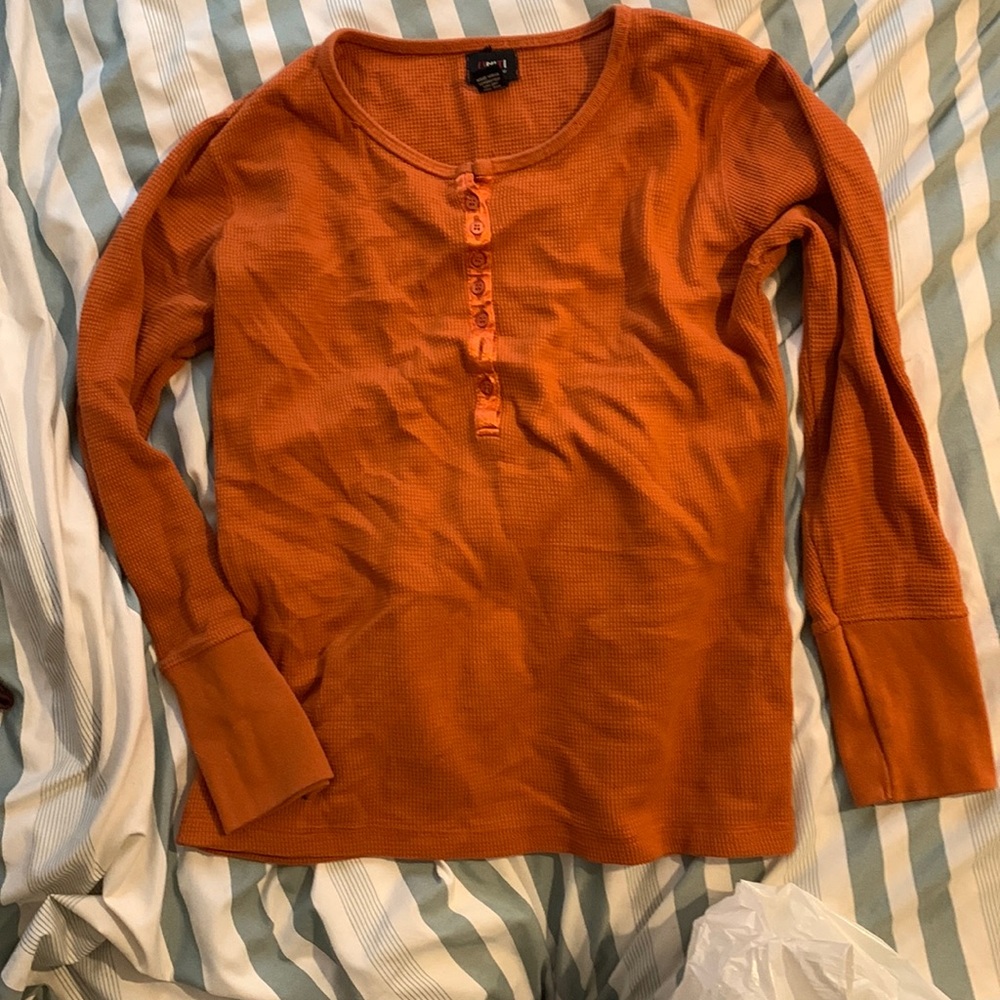 orange long sleeve knit t shirt!